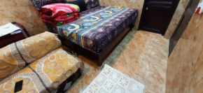 Room in Guest room - Posh Foreigners Place,couples Allowed Lajpat Nagar